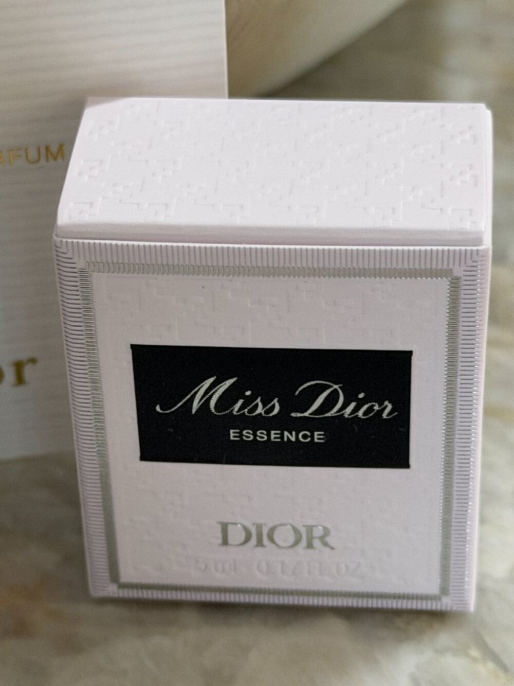 Dior Addict Lip Maximizer, shade 001 Pink Miss Dior Essence bundle set - Picture 5 of 6